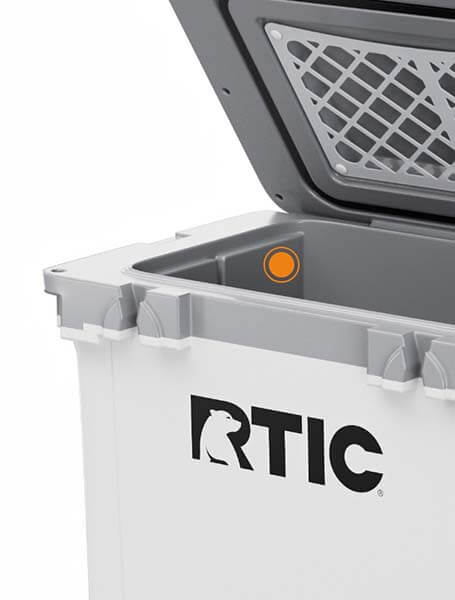 22 QT Ultra-Light Cooler
