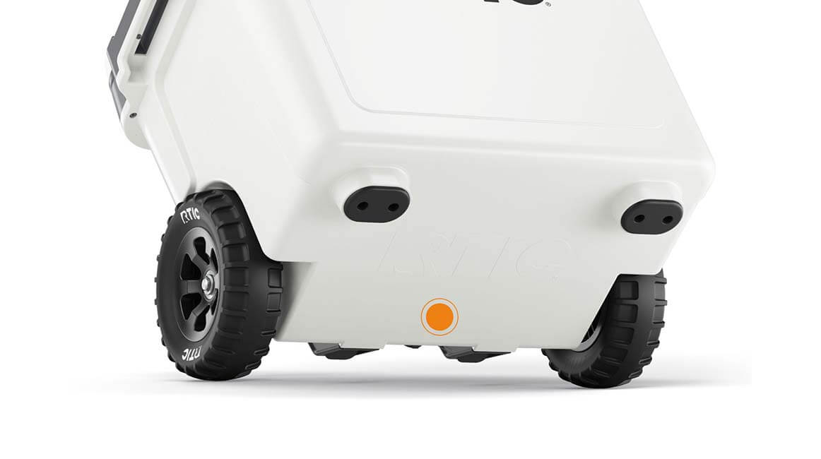 22 QT Ultra-Light Wheeled Cooler